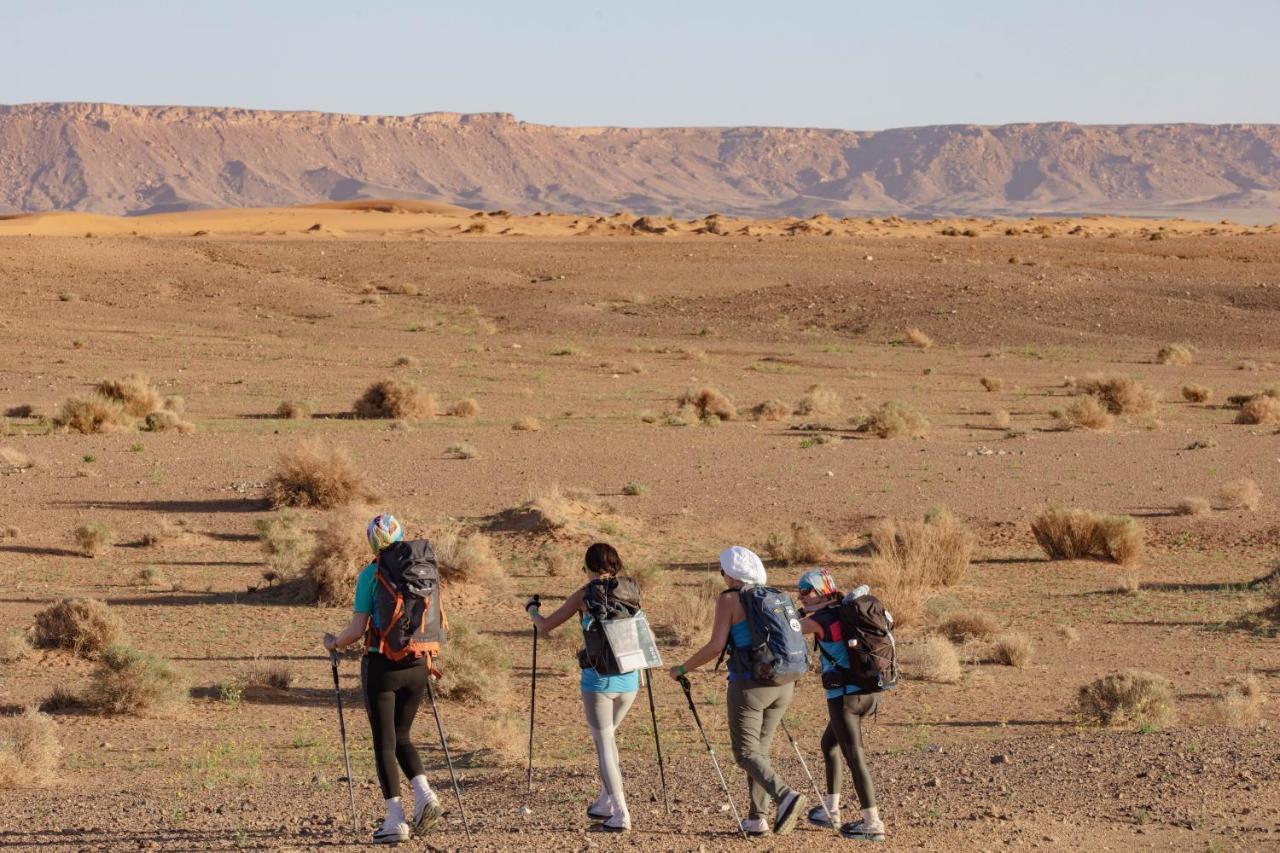 Caravanserai Luxury Desert Tented Camp Мерцуга Екстериор снимка