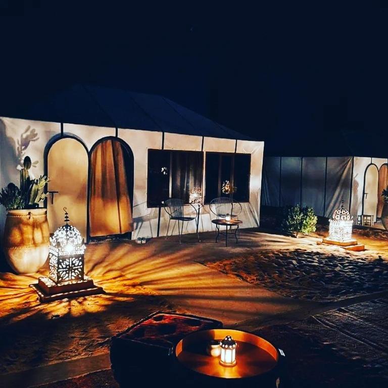 Caravanserai Luxury Desert Tented Camp Мерцуга Екстериор снимка