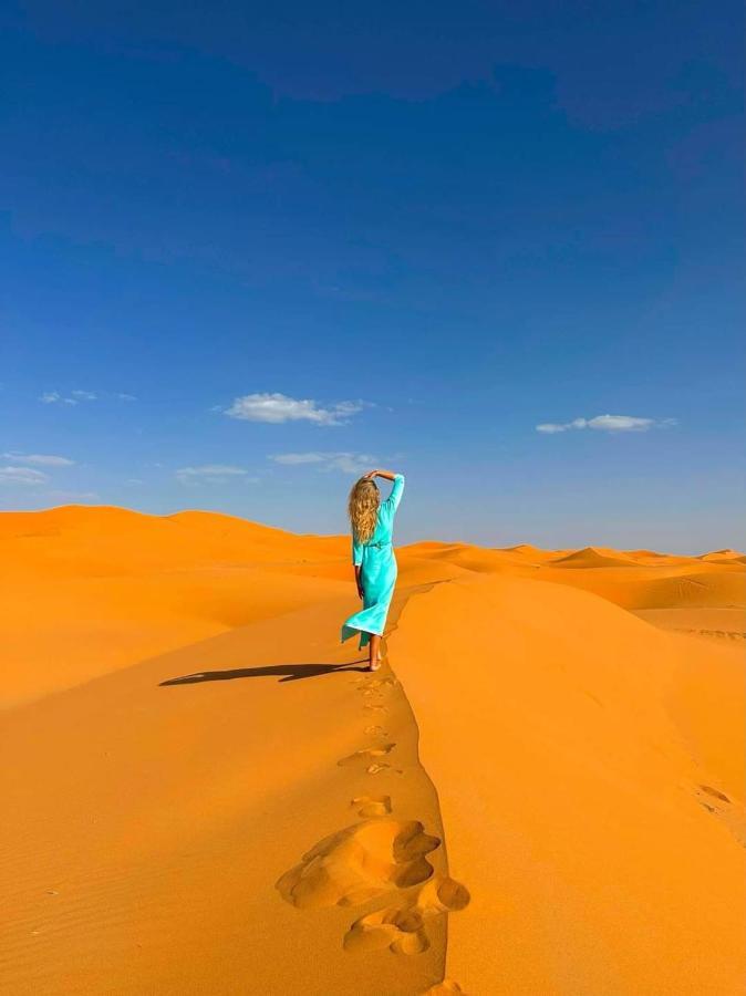 Caravanserai Luxury Desert Tented Camp Мерцуга Екстериор снимка