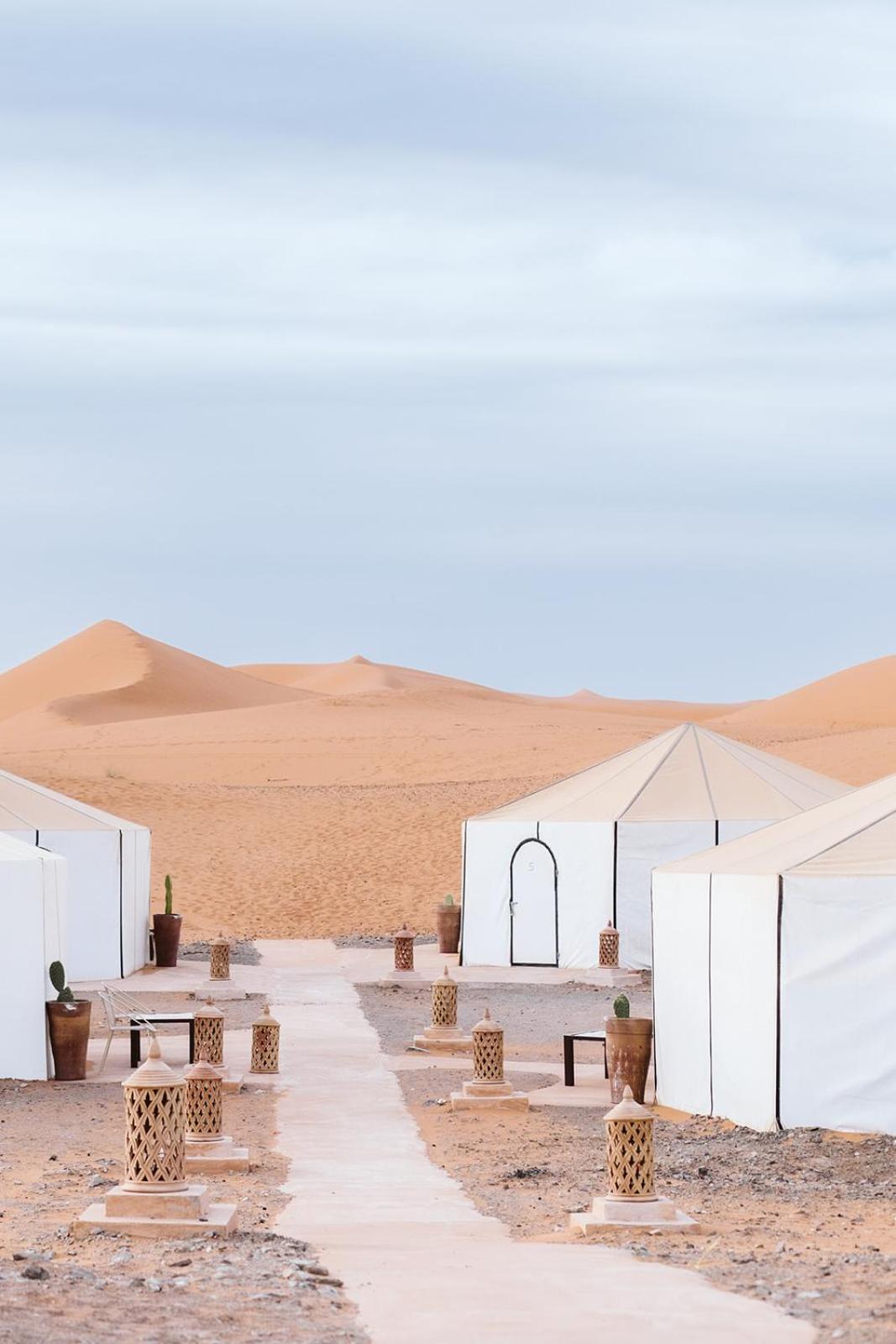 Caravanserai Luxury Desert Tented Camp Мерцуга Екстериор снимка